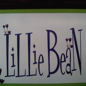 Meet your Posher, Laurie